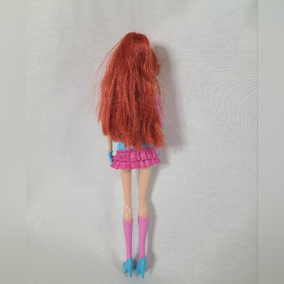 2012 Winx Club Magic Wings Bloom Doll- Marking On Face - Picture 3 of 4